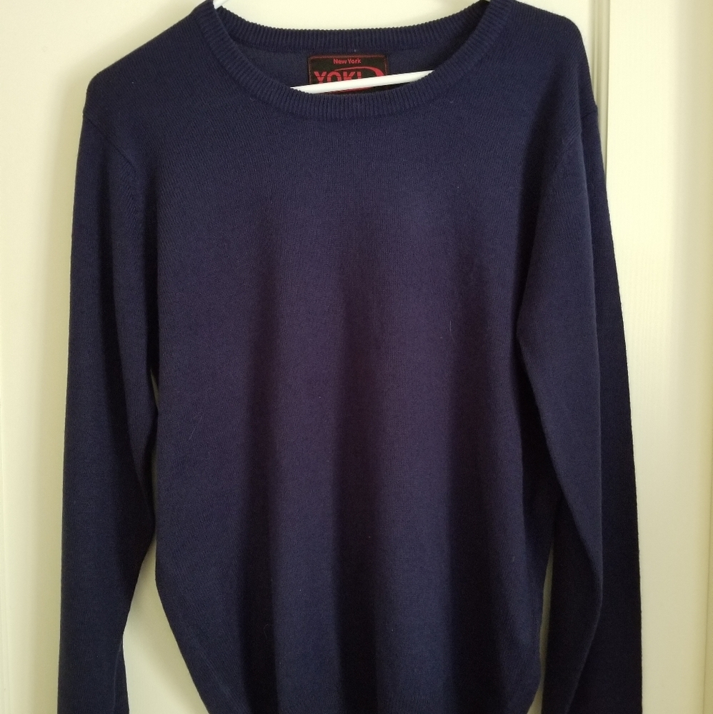 Yoki New York navy blue sweater